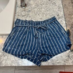 American Eagle Paper Bag Shorts